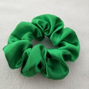 GUMKA scrunchie aksamitka satyna zielona
