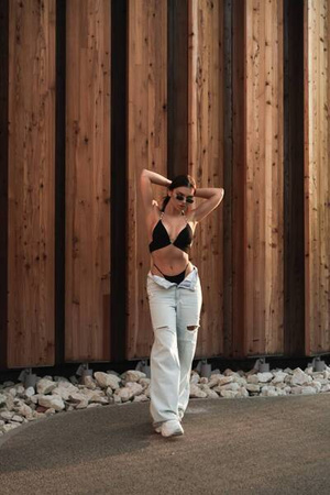 Czarne bikini góra