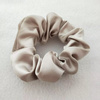 GUMKA scrunchie aksamitka satyna beżowa