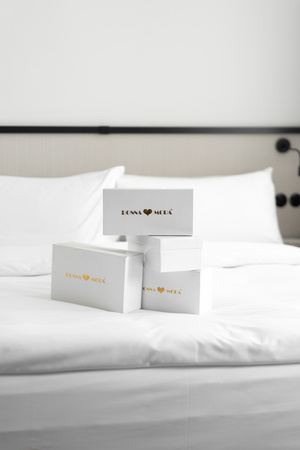 Czerwone sandały Shiny