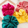 Scrunchie satynowa duża gumka do włosów szara